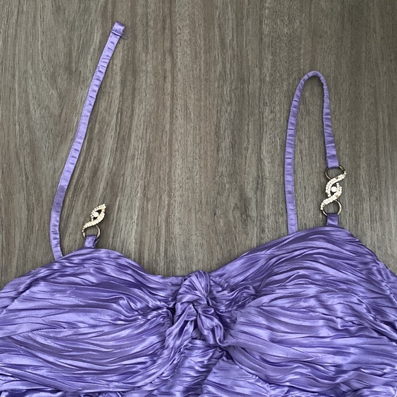 Le Château Dress - Picture 2 of 3